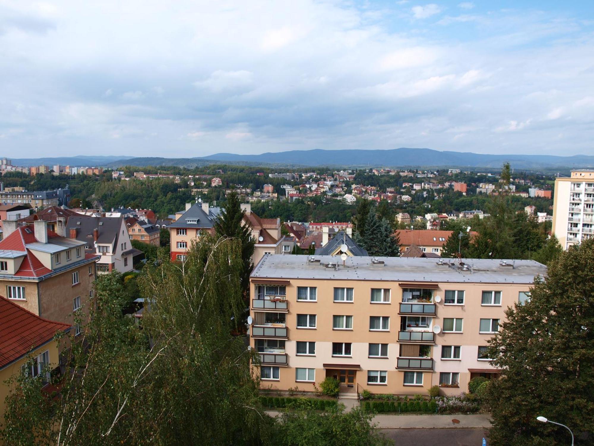 Apartman Drahovice Karlsbad Exteriör bild